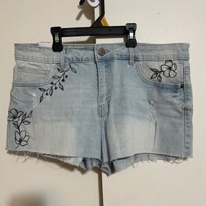 Jean Shorts - Flower details